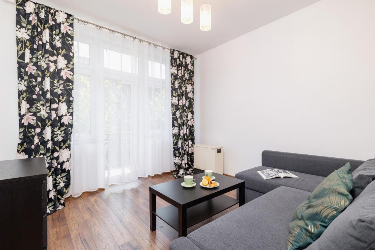 Apartments On Krupowki Street With Mountain View By Noclegi Renters Zakopane Extérieur photo