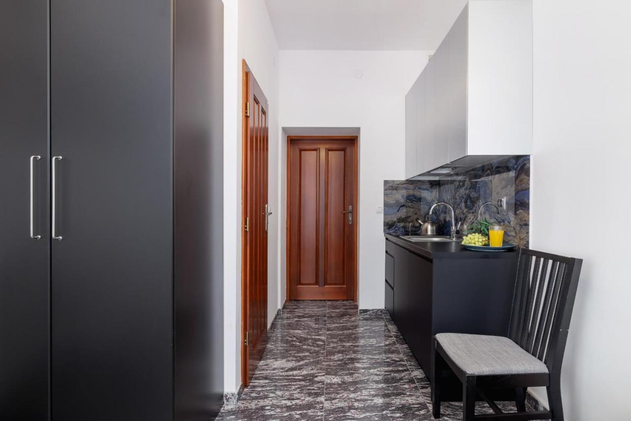 Apartments On Krupowki Street With Mountain View By Noclegi Renters Zakopane Extérieur photo